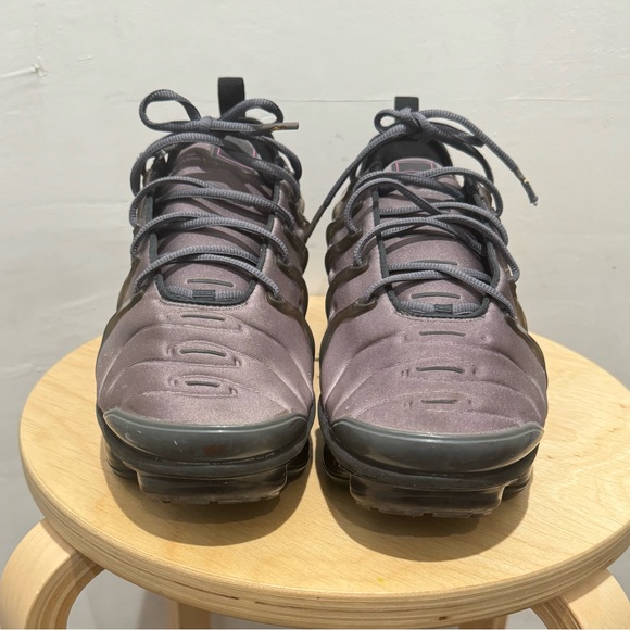 Nike Air VaporMax Plus Active Fuchsia Men’s Size 10.5 - Picture 2 of 9